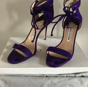 Manolo Blahnik Laramod Purple Orchid Suede Sandals (Sz 38 EU/105MM)